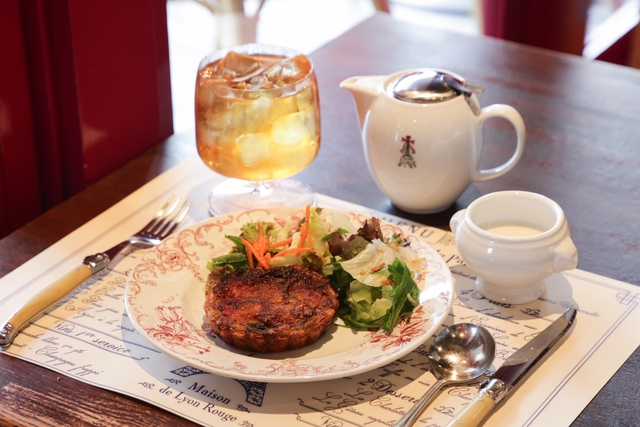 カフェ ド リオン」の新店がオープン！フランスを感じる料理と空間で